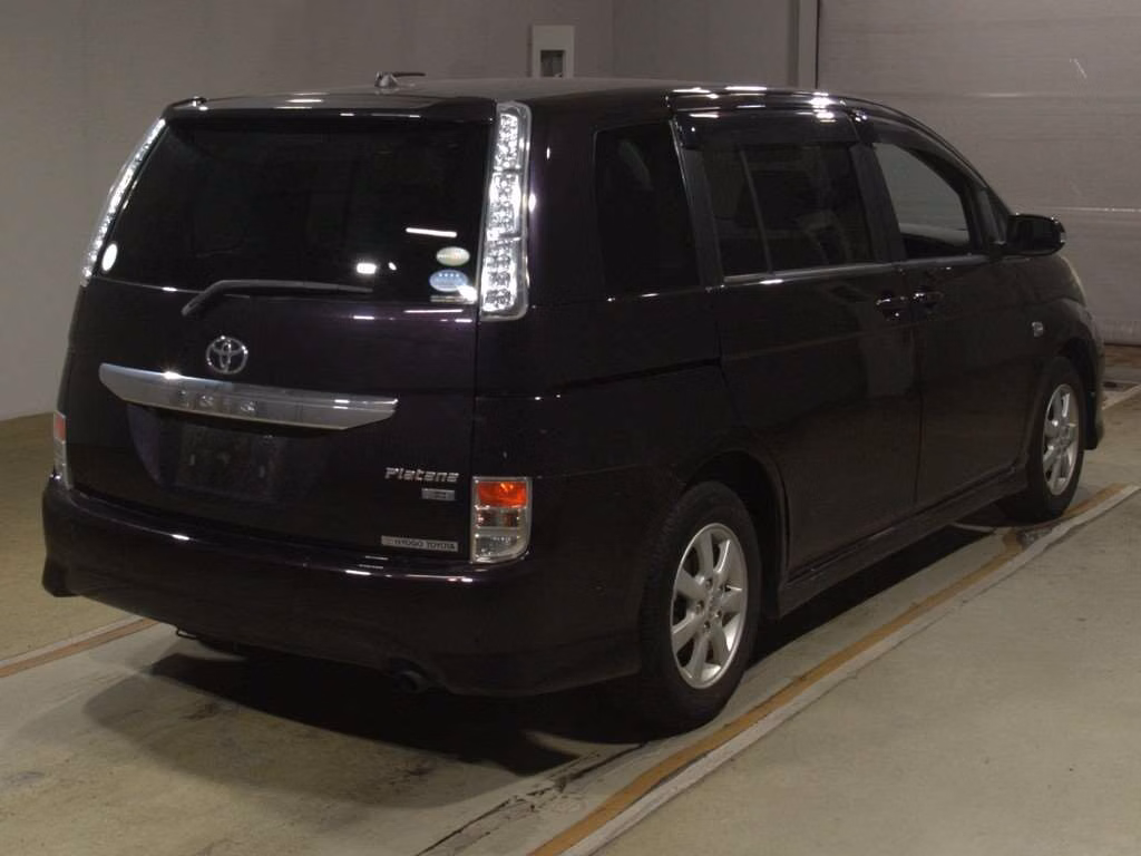 TOYOTA ISIS