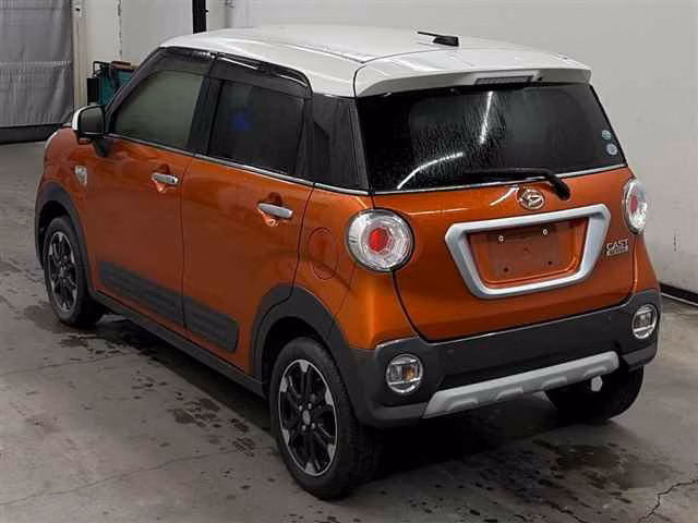 DAIHATSU CAST