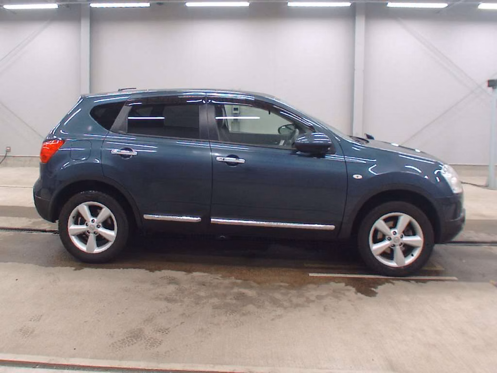 NISSAN DUALIS