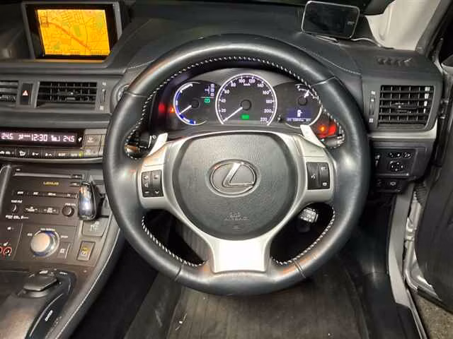 LEXUS CT200H