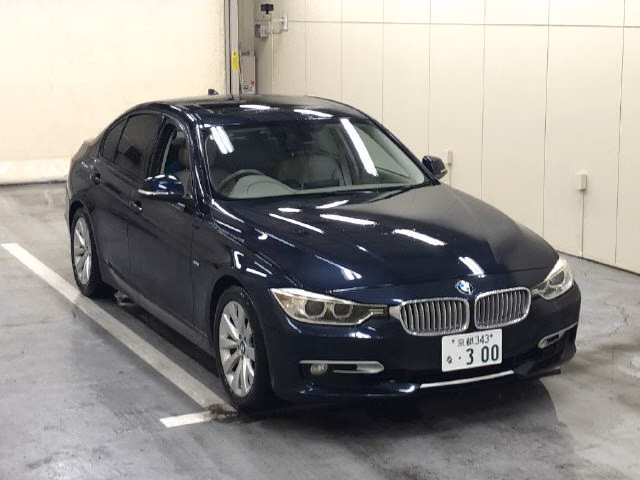 BMW 3-SERIES