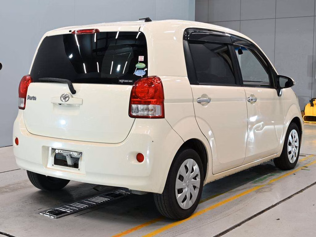 TOYOTA PORTE