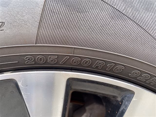 TOYOTA SAI