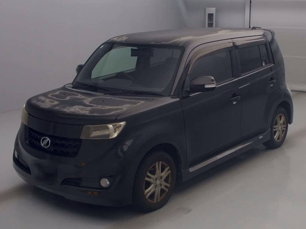 TOYOTA BB