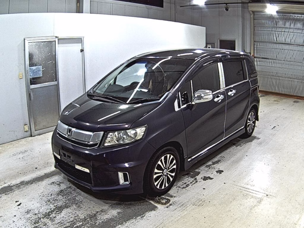 HONDA FREED SPIKE