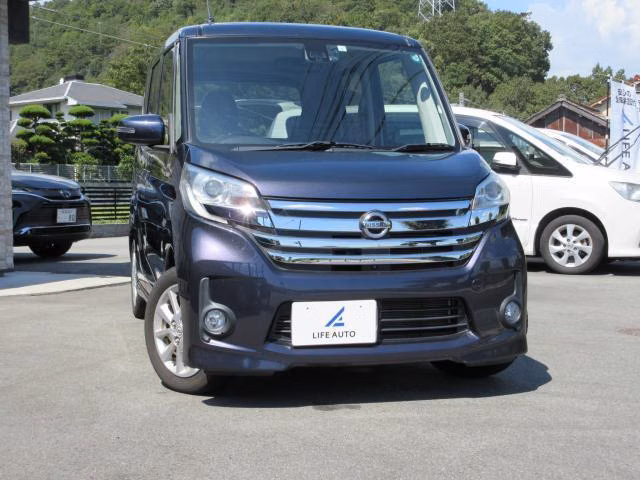 NISSAN DAYZ ROOX