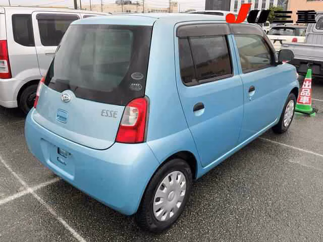 DAIHATSU ESSE