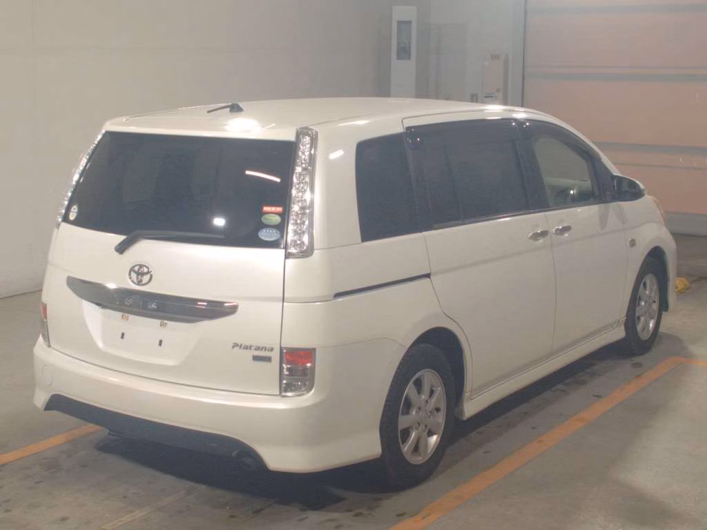 TOYOTA ISIS