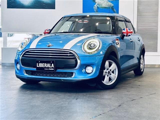 MINI HATCH