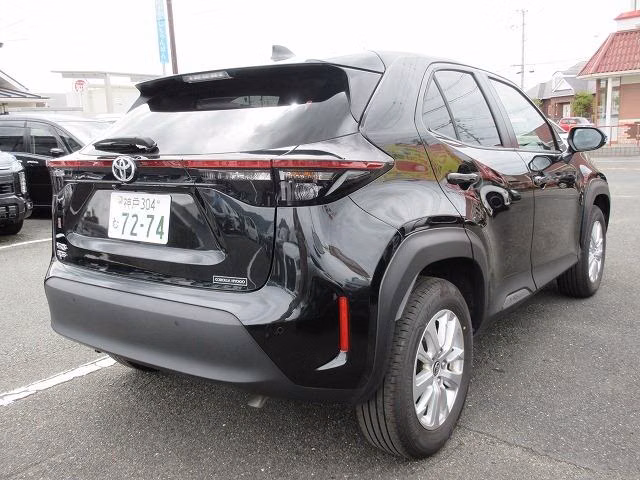 TOYOTA YARIS CROSS