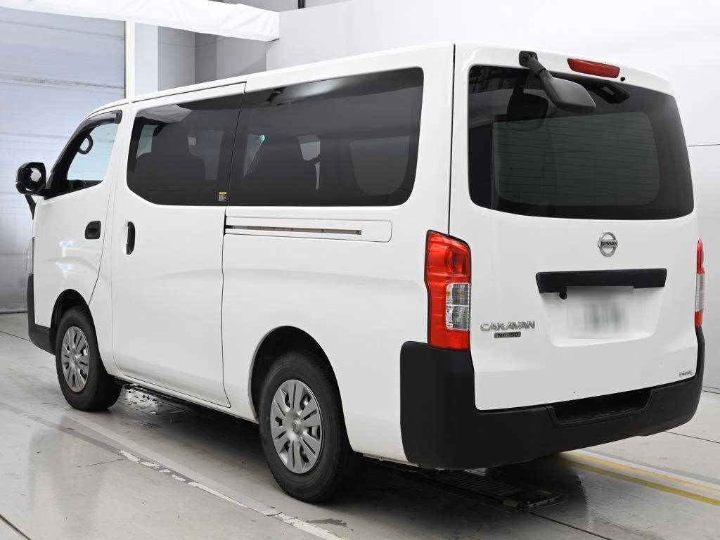 NISSAN NV350 CARAVAN