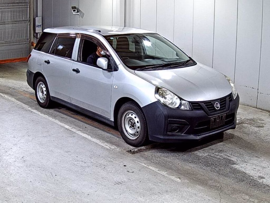 Nissan AD
