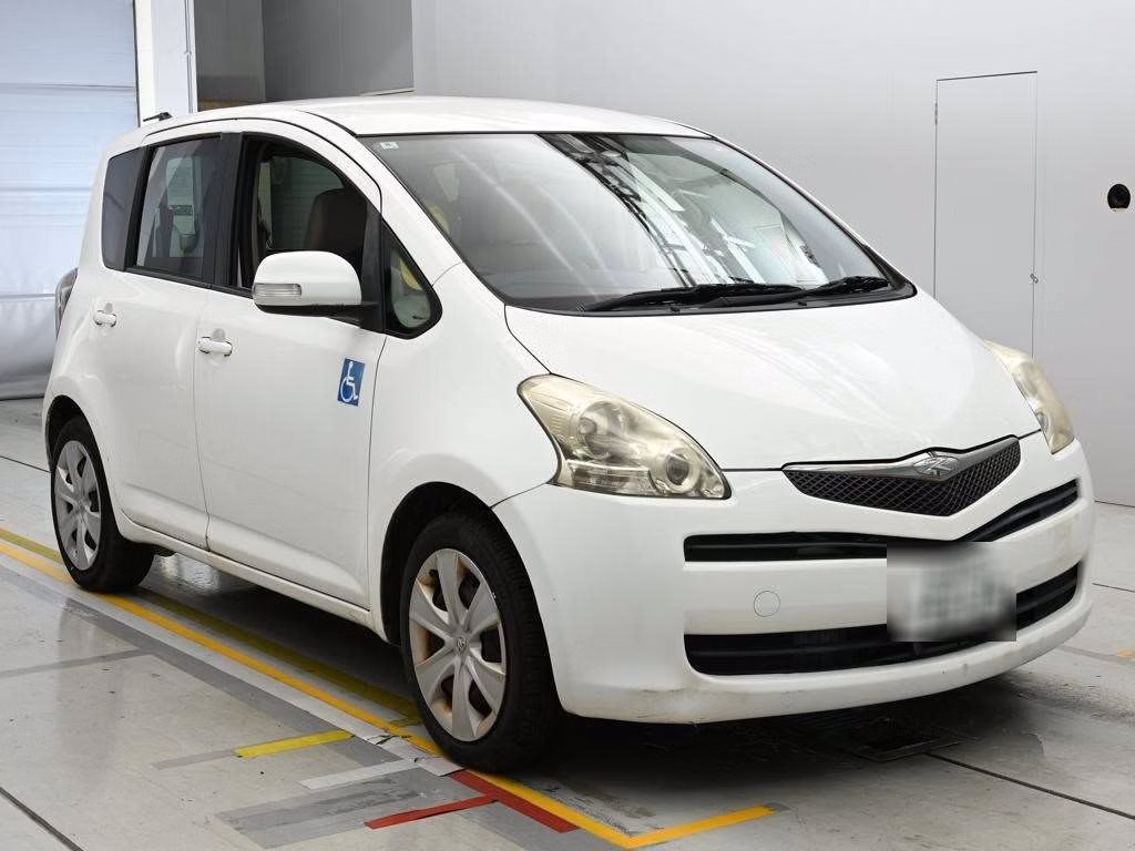 TOYOTA RACTIS