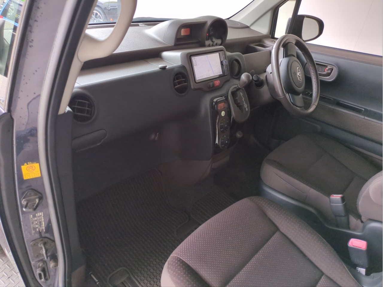 TOYOTA SPADE
