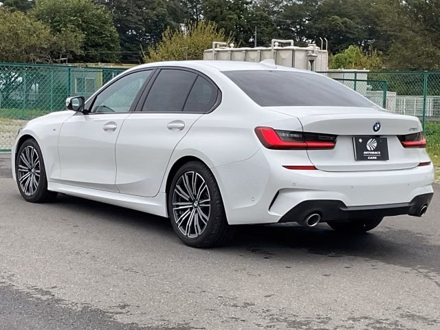 BMW 3-SERIES