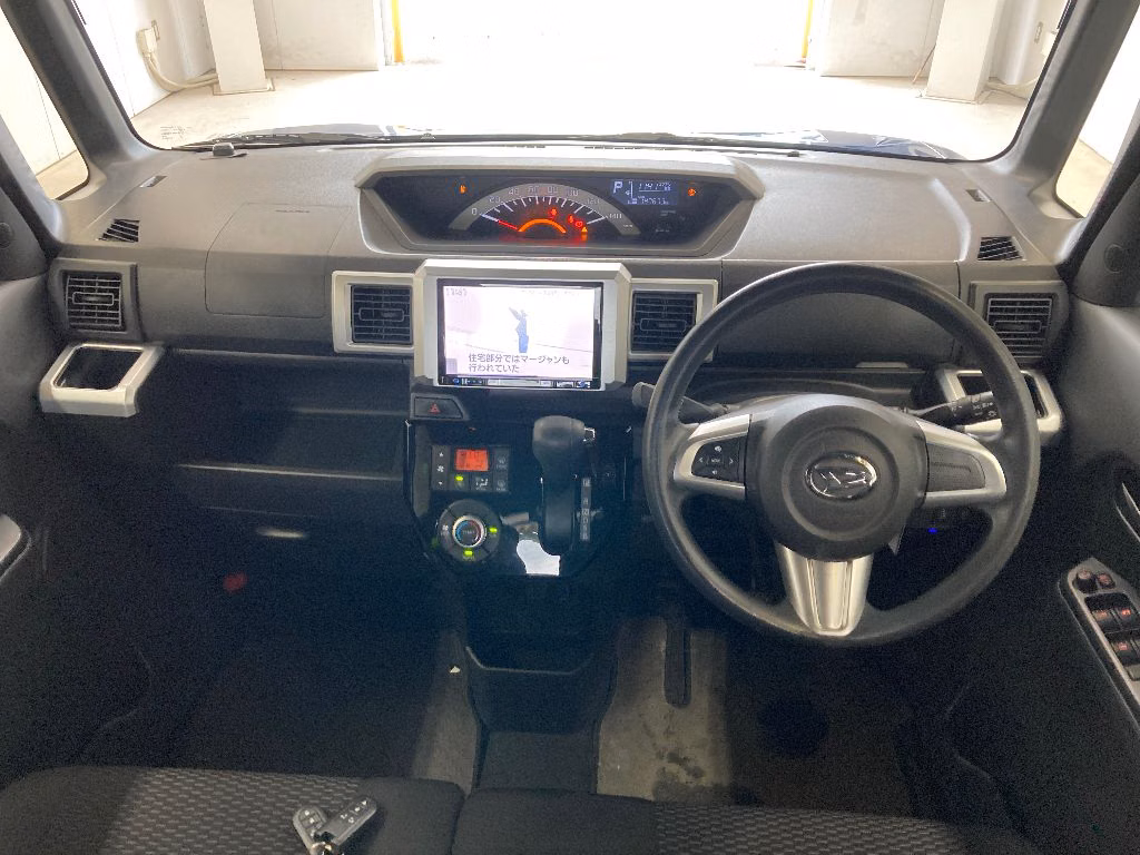DAIHATSU WAKE