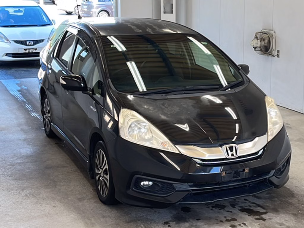 HONDA FIT SHUTTLE