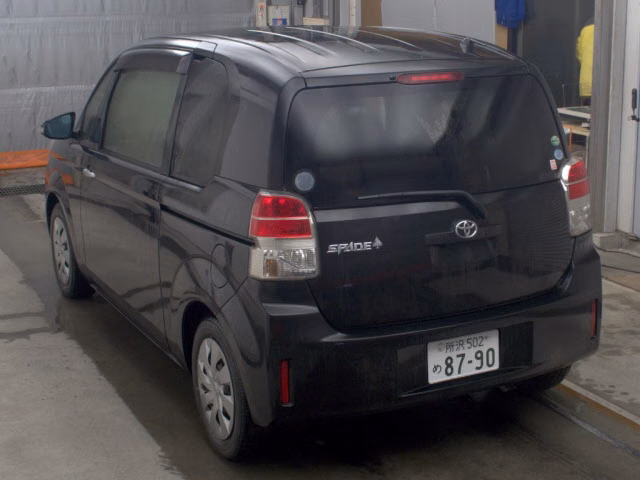 TOYOTA SPADE