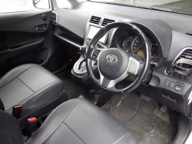 TOYOTA RACTIS