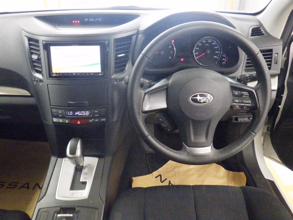 SUBARU LEGACY