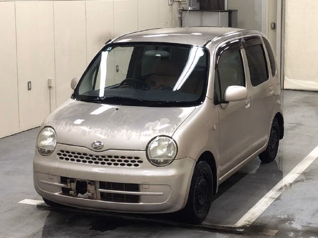 DAIHATSU MOVE LATTE