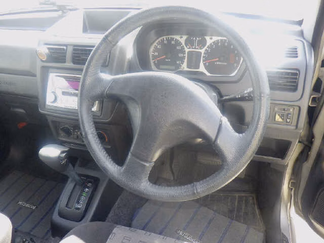 MITSUBISHI PAJERO MINI