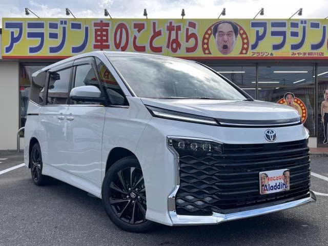 TOYOTA VOXY