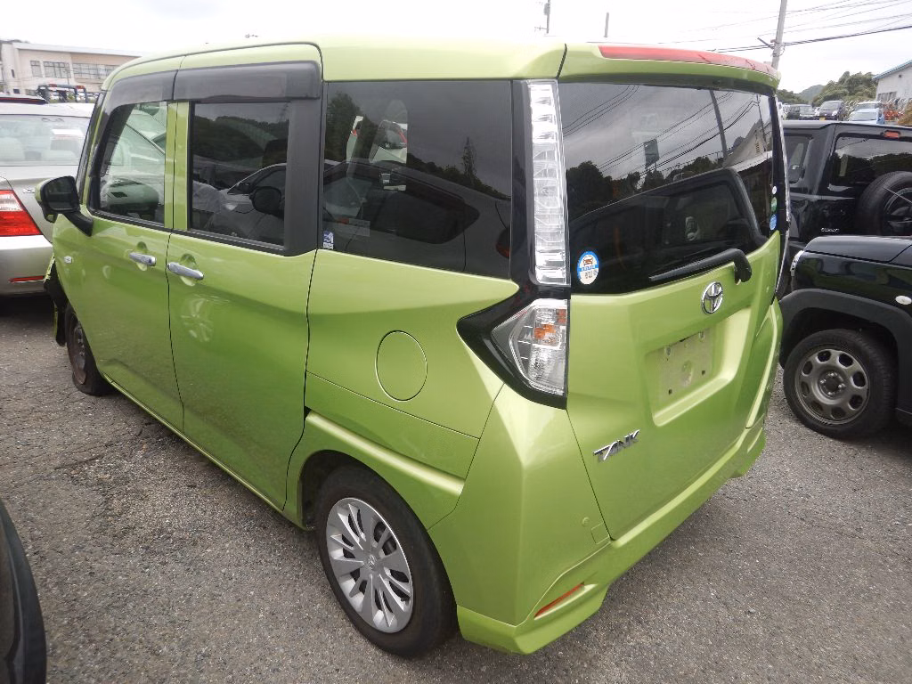 TOYOTA TANK