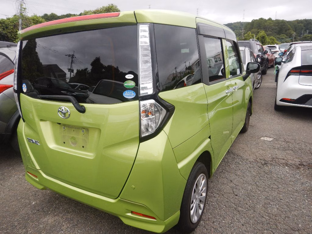 TOYOTA TANK