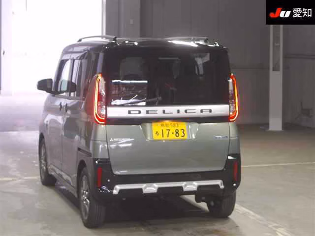 MITSUBISHI DELICA MINI