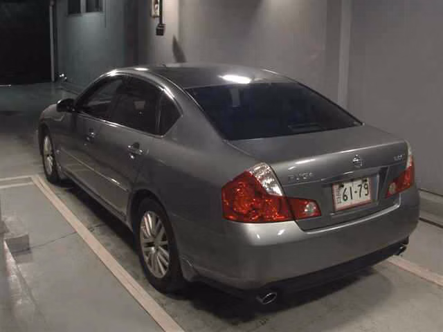 NISSAN FUGA