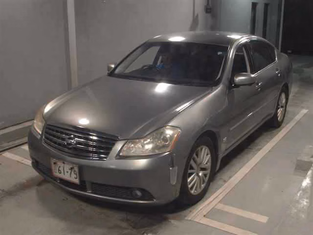 NISSAN FUGA