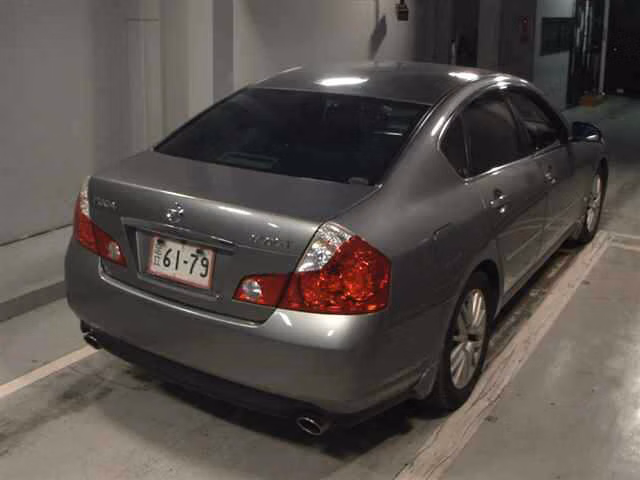 NISSAN FUGA