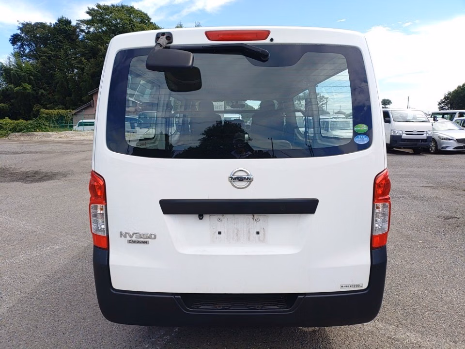 NISSAN NV350 CARAVAN