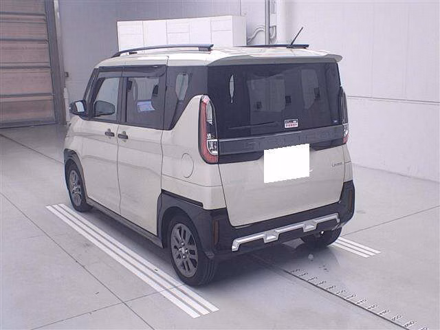 MITSUBISHI DELICA MINI