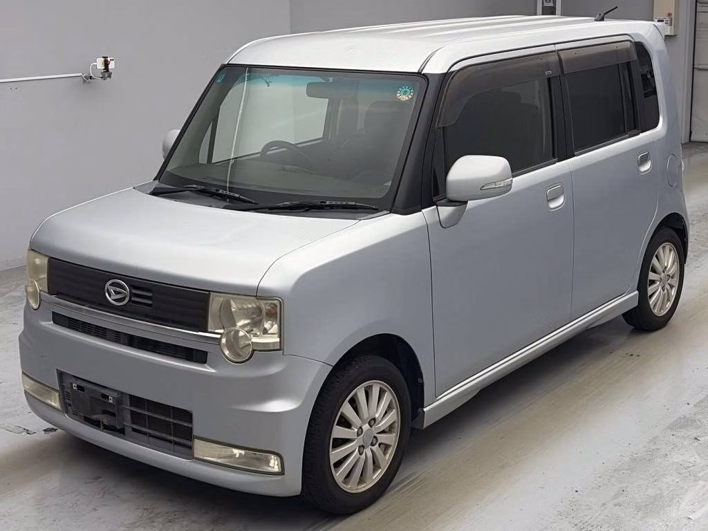 DAIHATSU MOVE CONTE