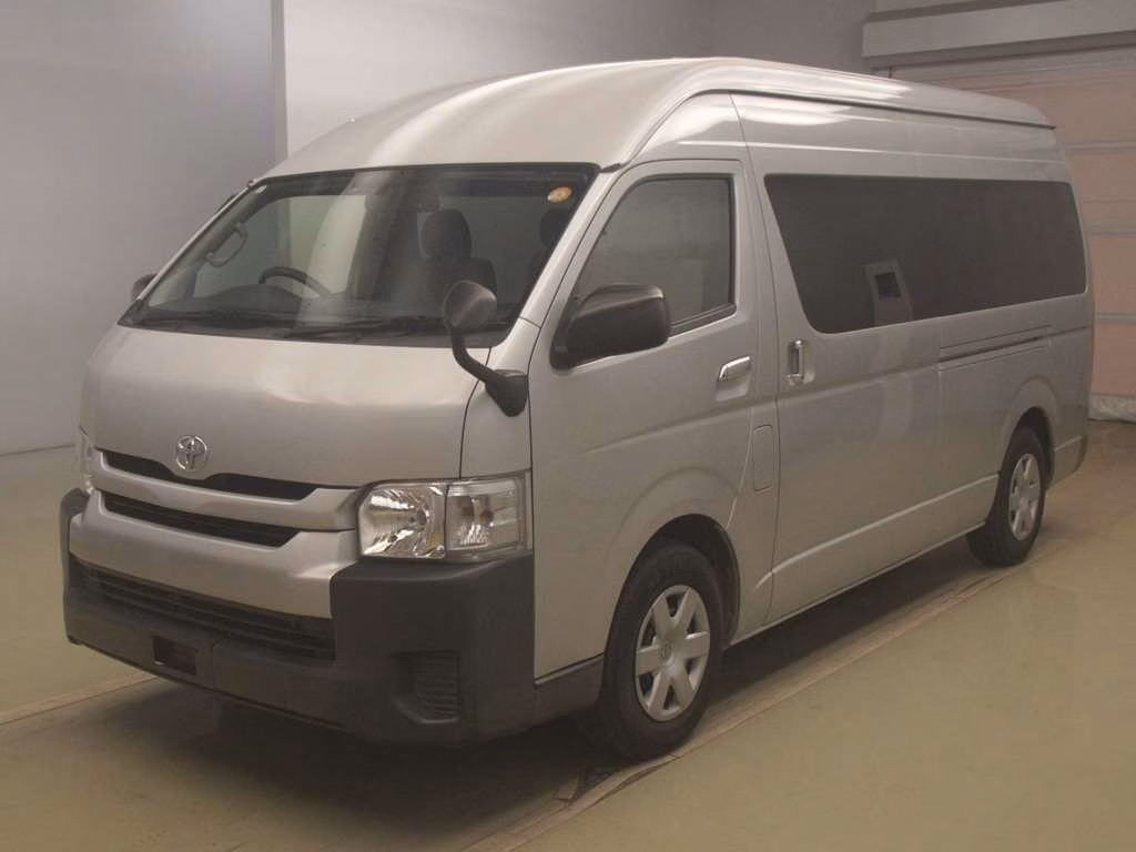 TOYOTA REGIUS ACE