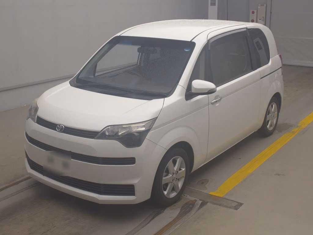 TOYOTA SPADE