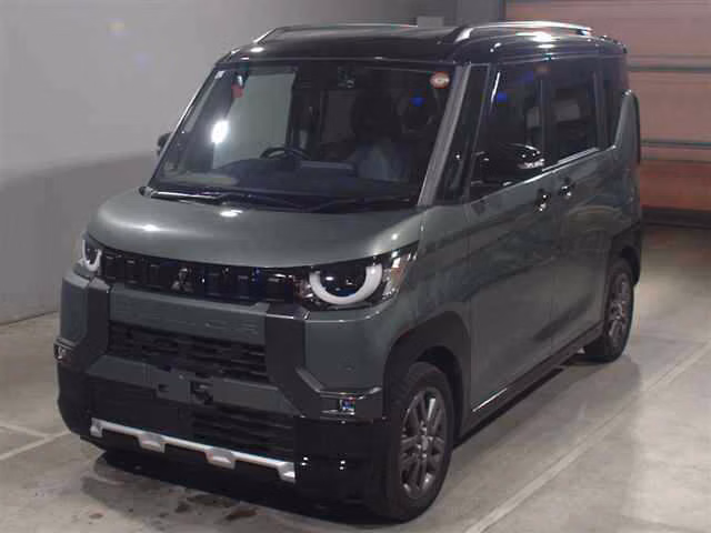 Mitsubishi Delica Mini