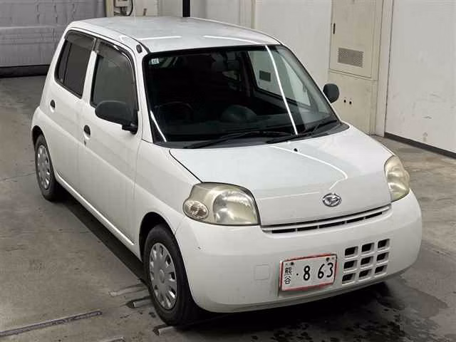 DAIHATSU ESSE