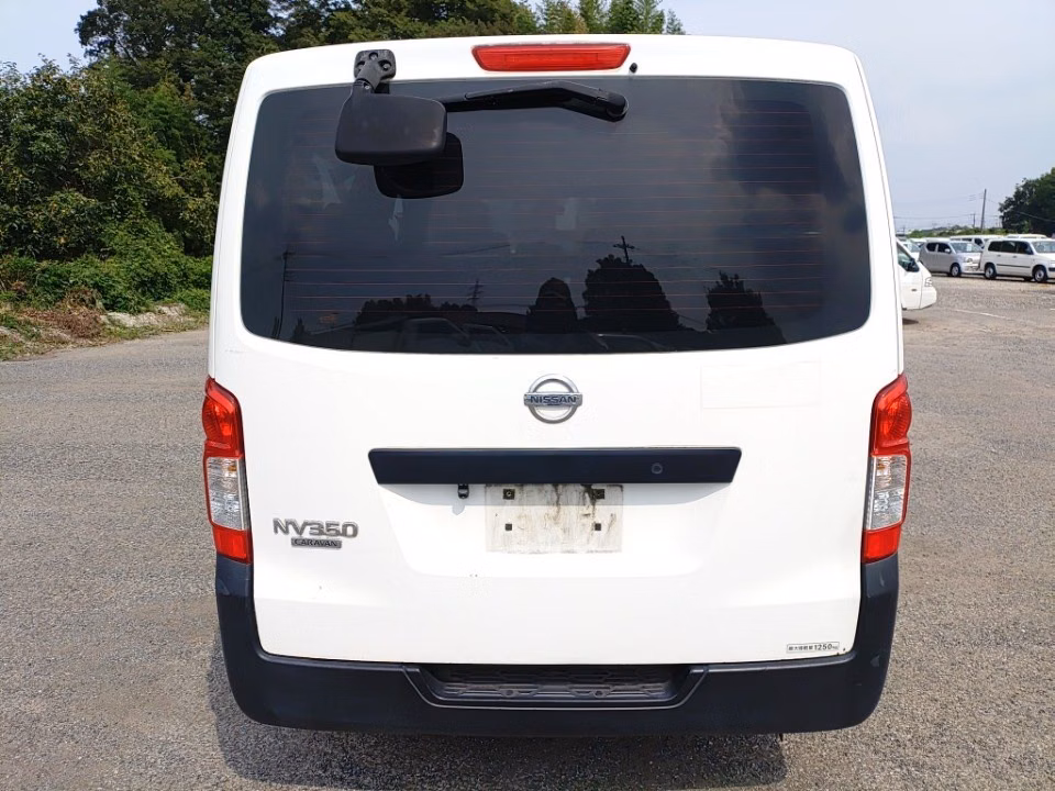 NISSAN NV350 CARAVAN