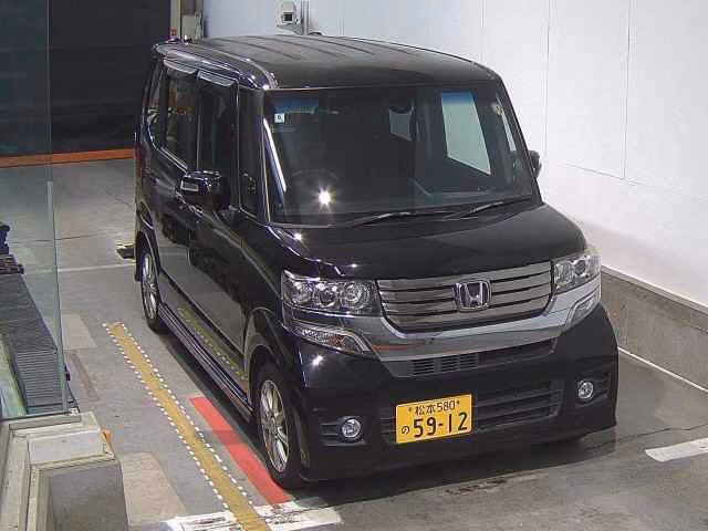 HONDA N-BOX