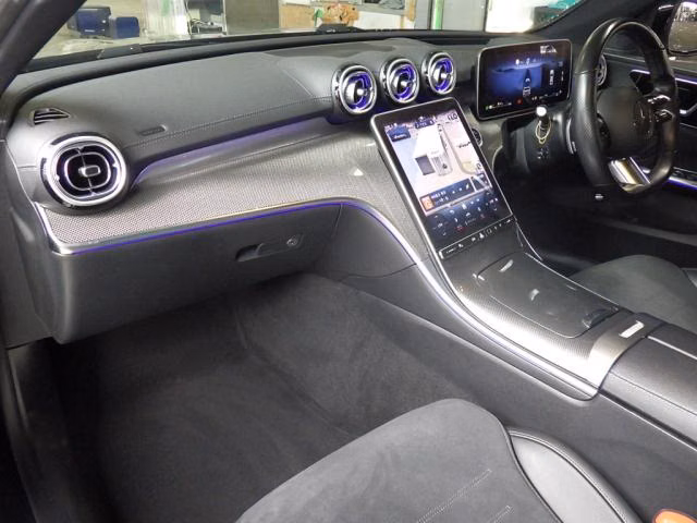 MERCEDES-BENZ C-CLASS