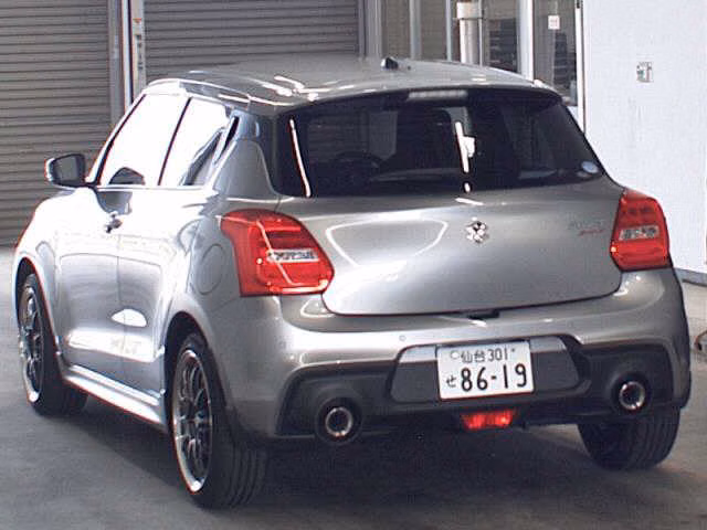SUZUKI SWIFT