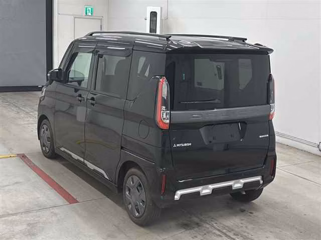 MITSUBISHI DELICA MINI