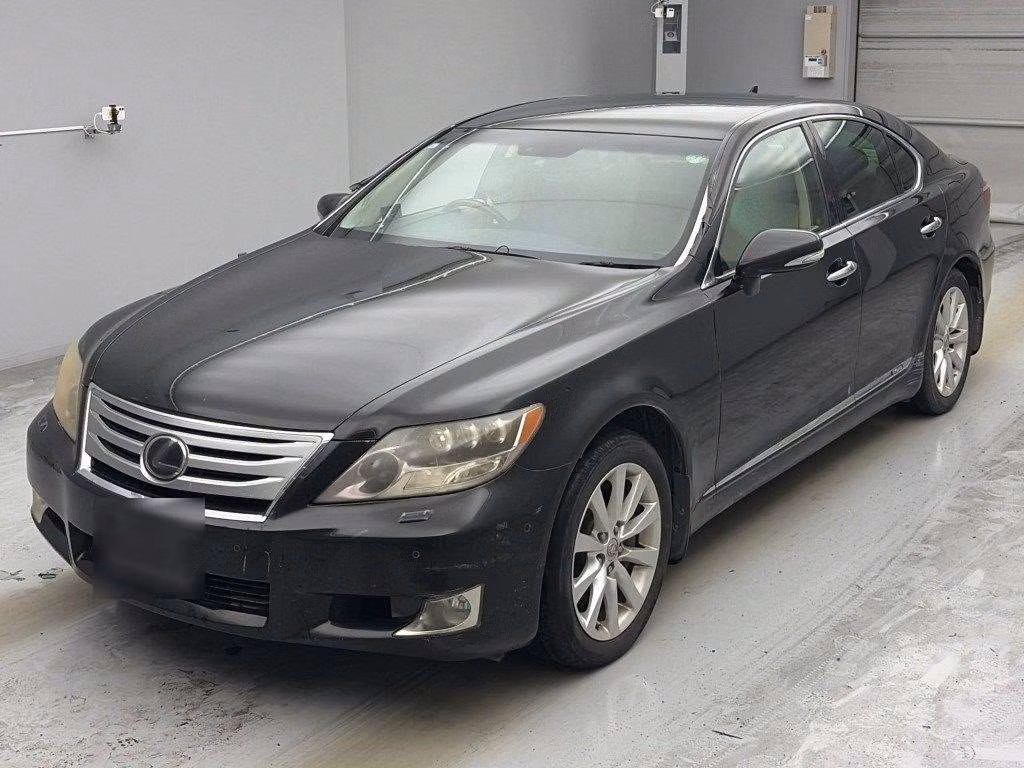 Lexus LS600h