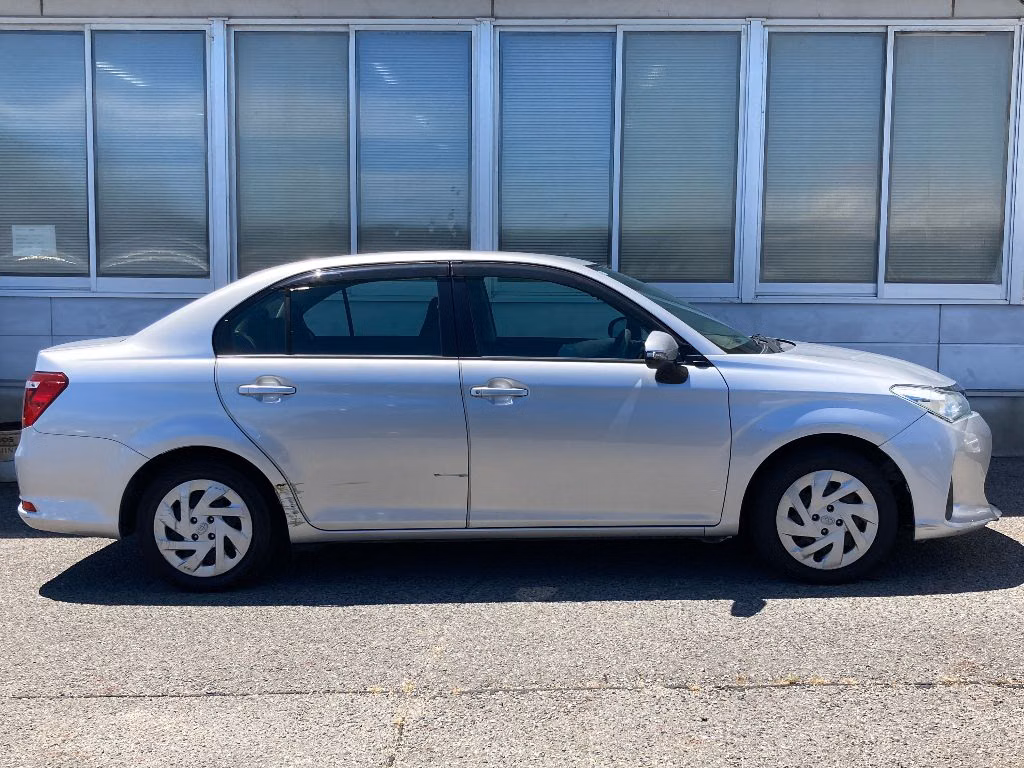 TOYOTA COROLLA AXIO