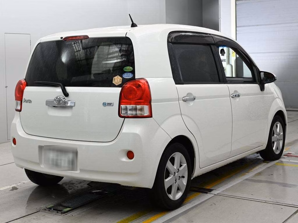 TOYOTA PORTE