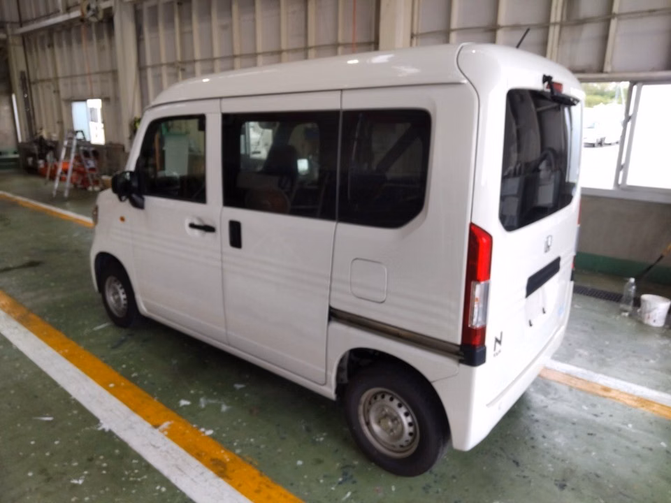 HONDA N-VAN