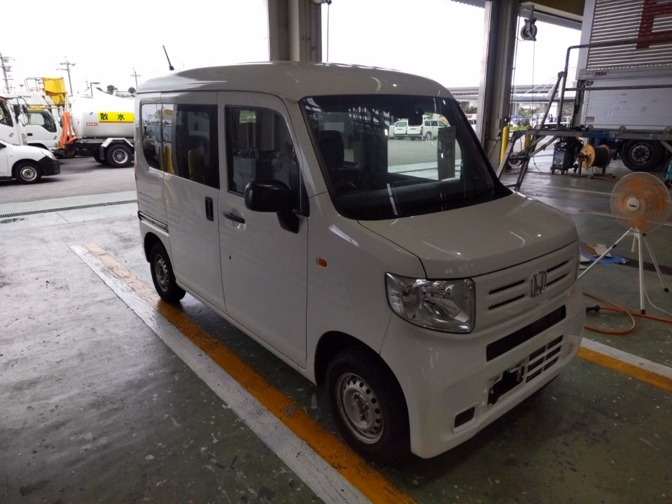 HONDA N-VAN
